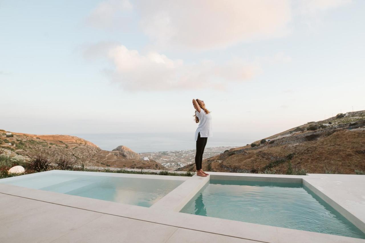 Santorini Sky, The Retreat Villa Pýrgos Dış mekan fotoğraf