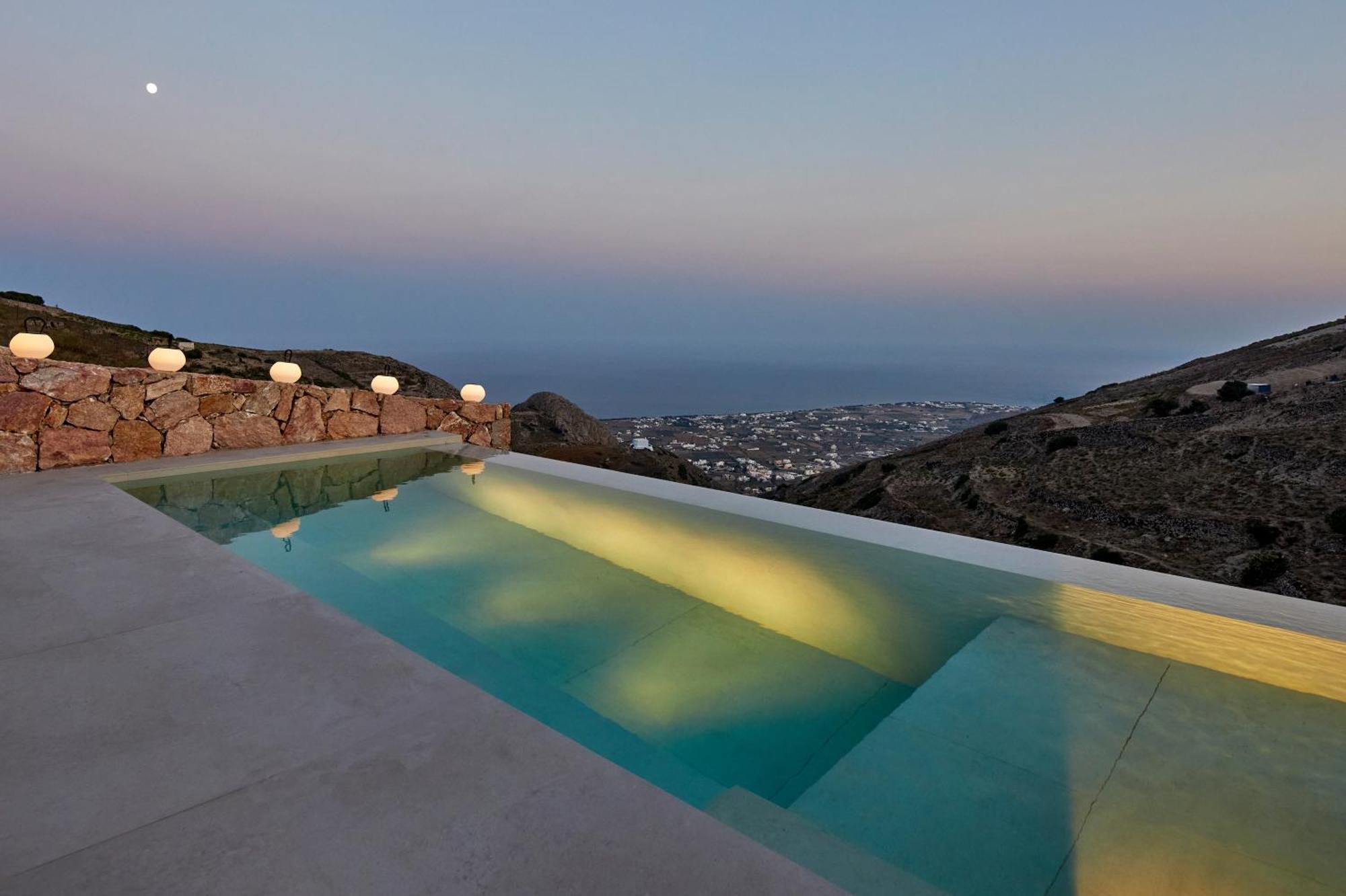 Santorini Sky, The Retreat Villa Pýrgos Dış mekan fotoğraf